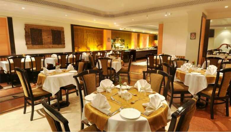 Hotel Fariyas