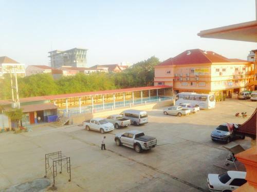 Nakhonesack Hotel 3