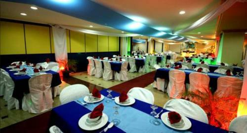 C & L Sea View Hotel