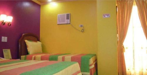 C & L Sea View Hotel