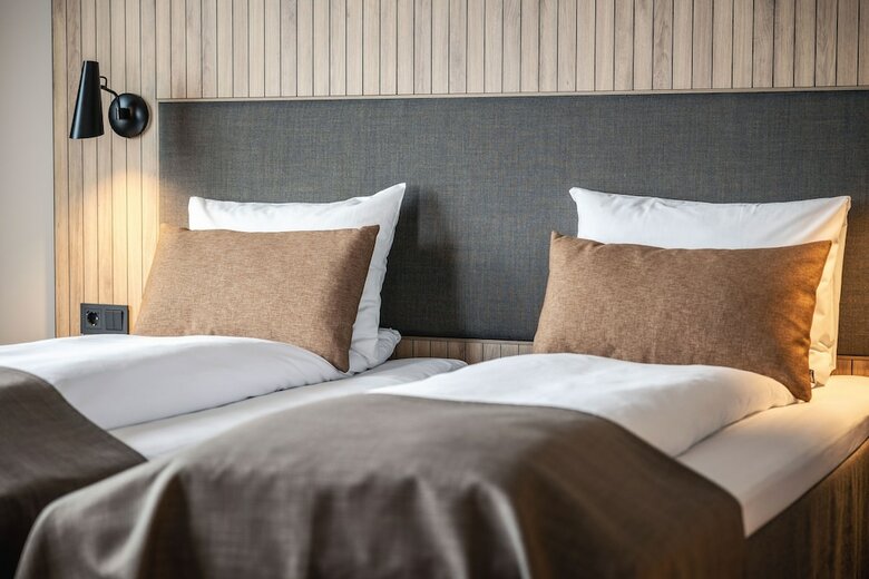 Quality Airport Hotel V�rnes