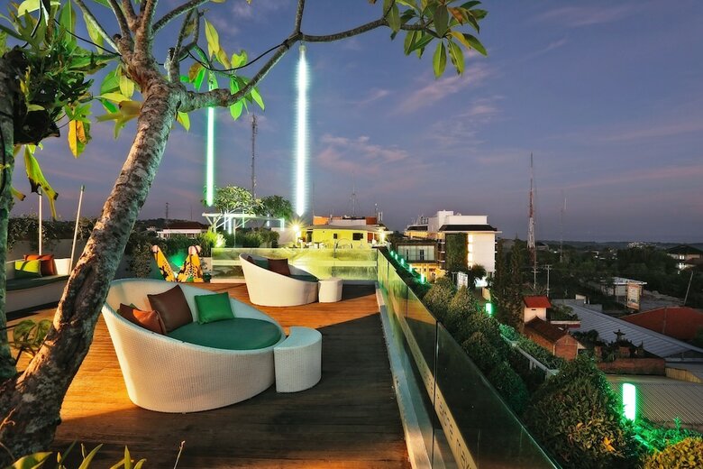 Hotel Maxonehotels At Bukit Jimbaran