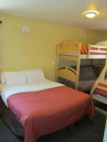 Hotel Convict Lake Resort