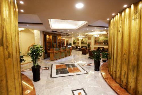 Camelot Hotel