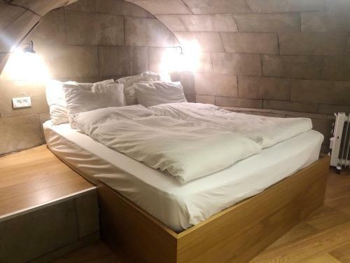 One Bedroom Stone Apartment