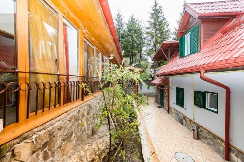 9 Suites Aparthotel