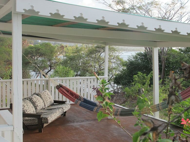 Green Roof Inn