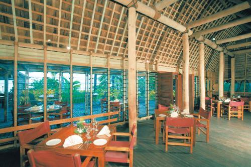 Hotel Fafa Island Resort