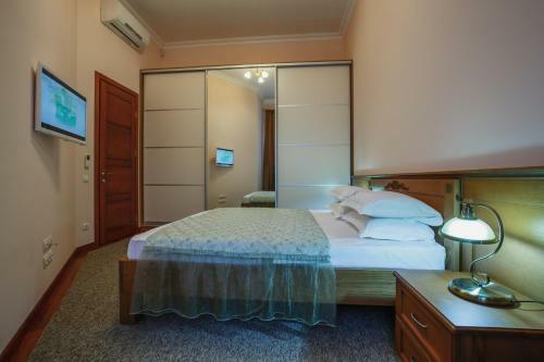Gsm Apartment At Kiev Train Station