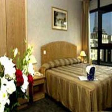Hotel Ramada Paris Tour Eiffel