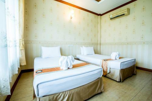 Juntra Resort & Hotel