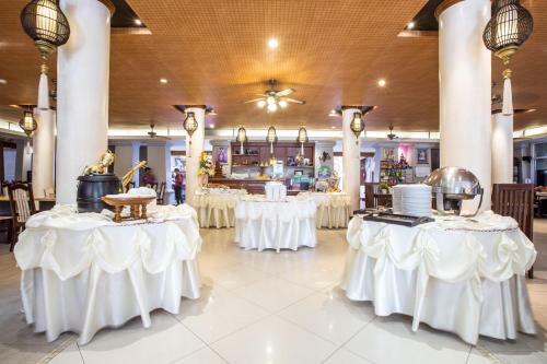 Juntra Resort & Hotel