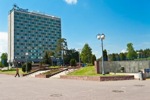 Tourist Hotel