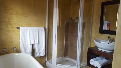 Hostal Ninety9 On Villiers Guest House