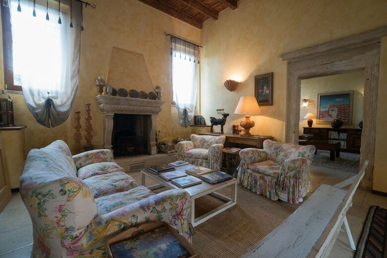Hostal Musella Winery & Relais
