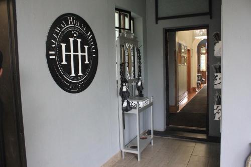 Halfway House Hotel