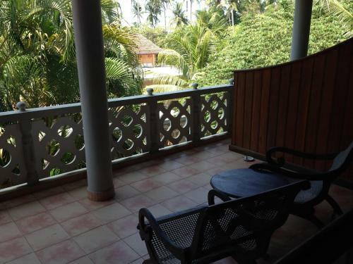 Wunderbar Beach Hotel