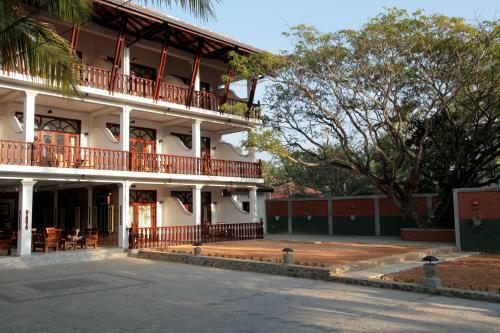 Wunderbar Beach Hotel