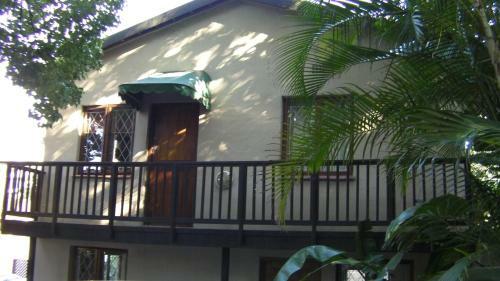 Hostal Mythai Guesthouse