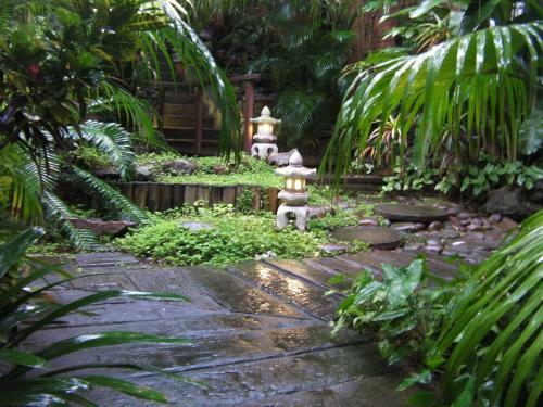 Hostal Mythai Guesthouse