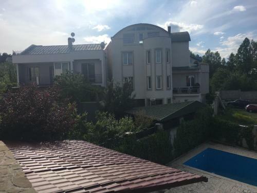Tskneti Mountain Villa