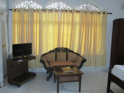 Hostal Golden Bridge
