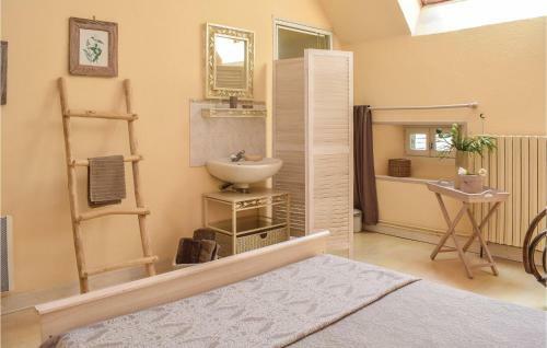 Holiday Home Manche P-854
