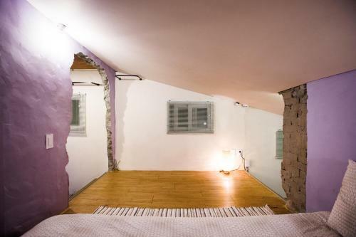 Hostal Sis N Bro Guesthouse