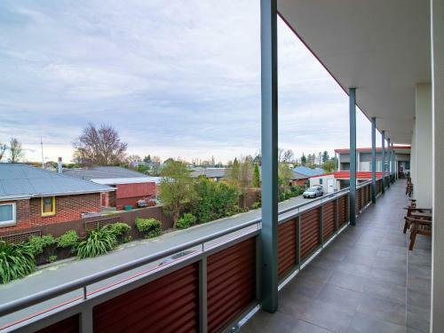 Riverstone Motel