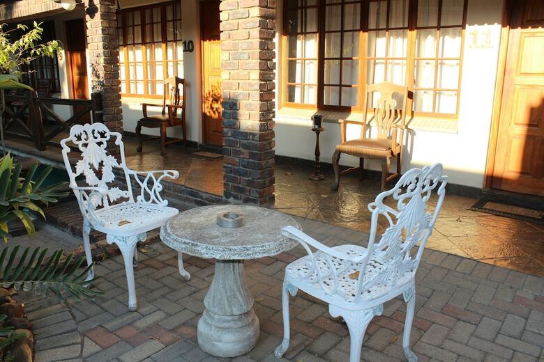 Hostal Royal Game Guest House