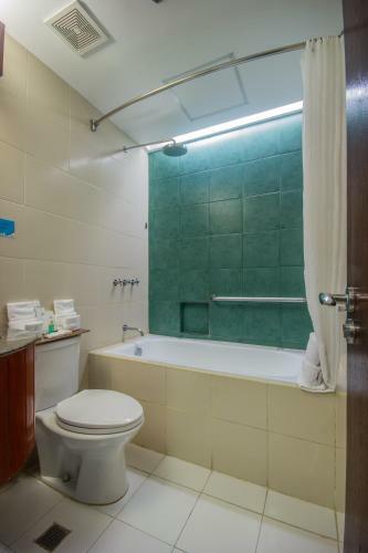 Hotel Microtel By Wyndham Mall Of Asia