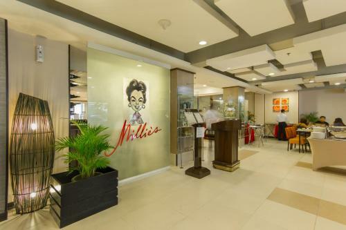 Hotel Microtel By Wyndham Mall Of Asia