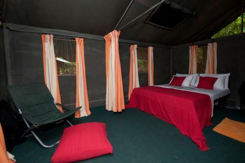 Hotel Mahoora Tented Safari Camp - Bundala