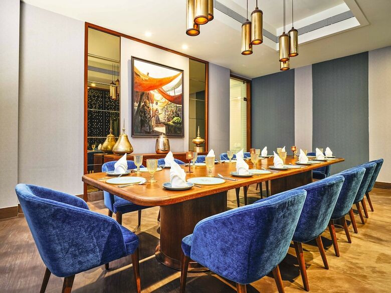 Hotel Aloft Ahmedabad Sg Road