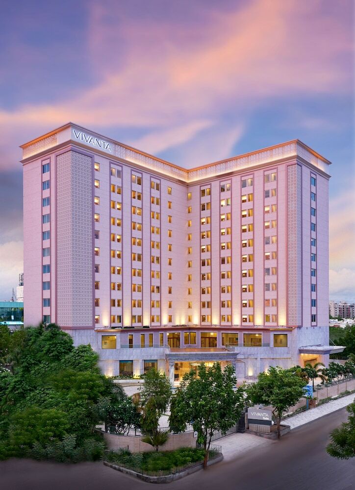 Hotel Aloft Ahmedabad Sg Road