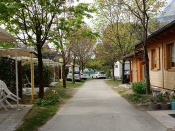 Hostal Camping Daino