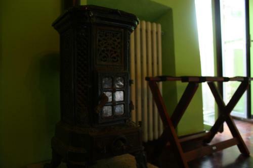 B&b44