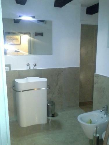 B&b44