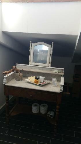B&b44