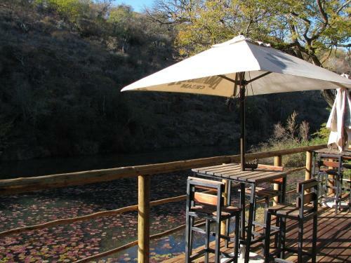 Zenzele River Lodge