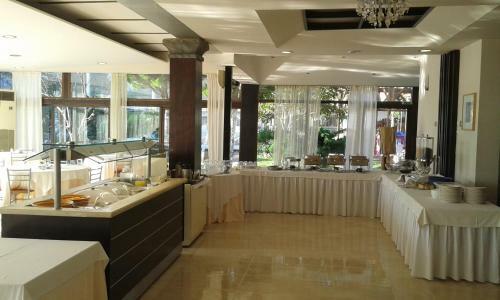 Four Seasons Hotel