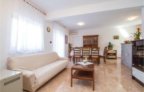 Holiday Home Kozljak Cr
