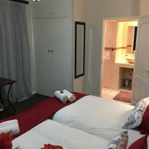 Hostal 3 Liebeloft Guest House