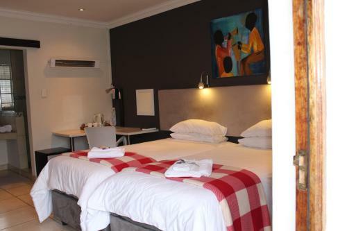 Hostal 3 Liebeloft Guest House