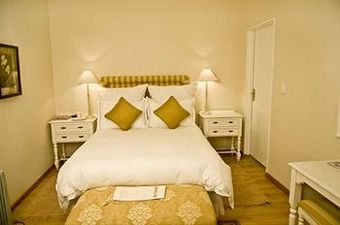 Hostal Villa Moringa Guesthouse