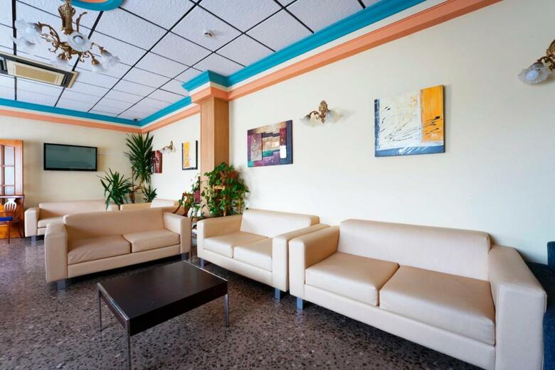 Hotel La Rueda