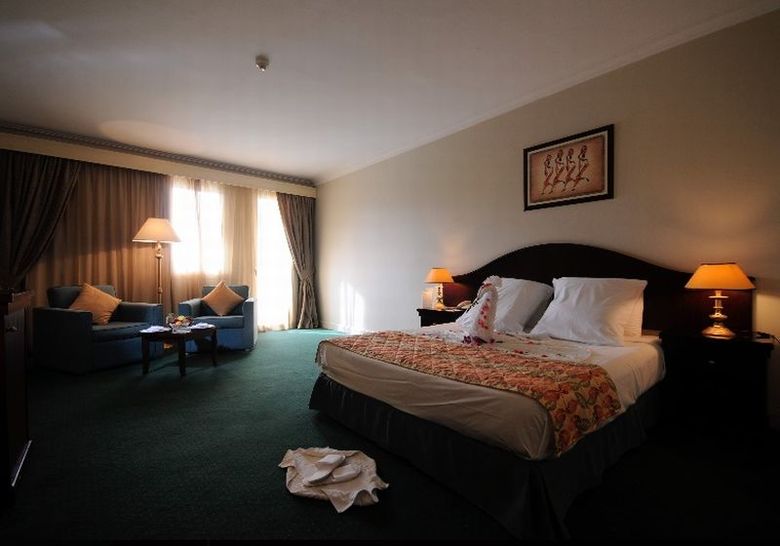 Hotel Grand Pyramids