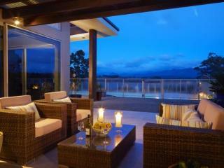 Bed & Breakfast Almyra Waterfront Lodge