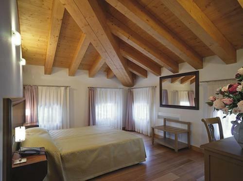 Hotel Malga Rossa