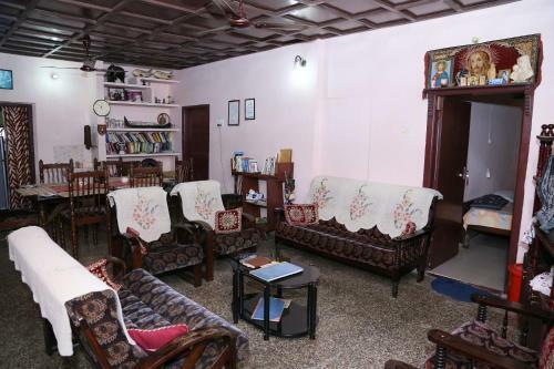 Bed & Breakfast Gk`s Riverview Homestay